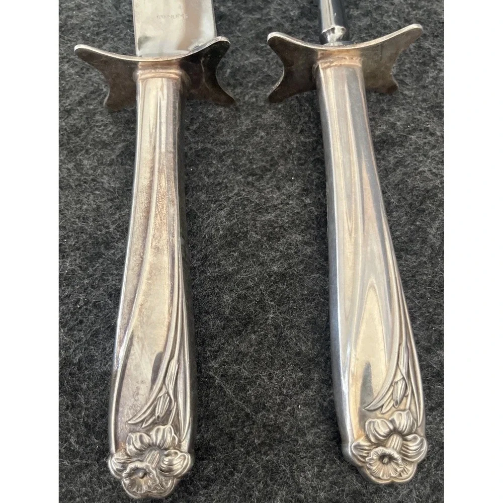 Vintage 1950s DAFFODIL CARVING SET by 1847 Rogers Silverplate Knife Fork 10 1/2
